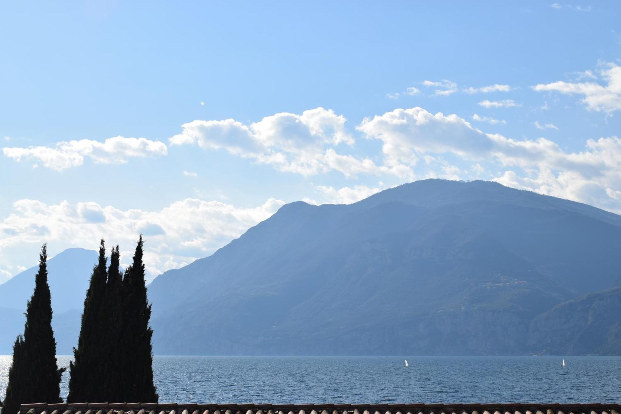 Albergo Al Pescatore Brenzone sul Garda Kültér fotó