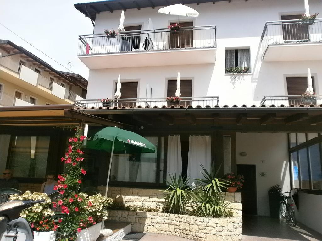 Albergo Al Pescatore Brenzone sul Garda Kültér fotó