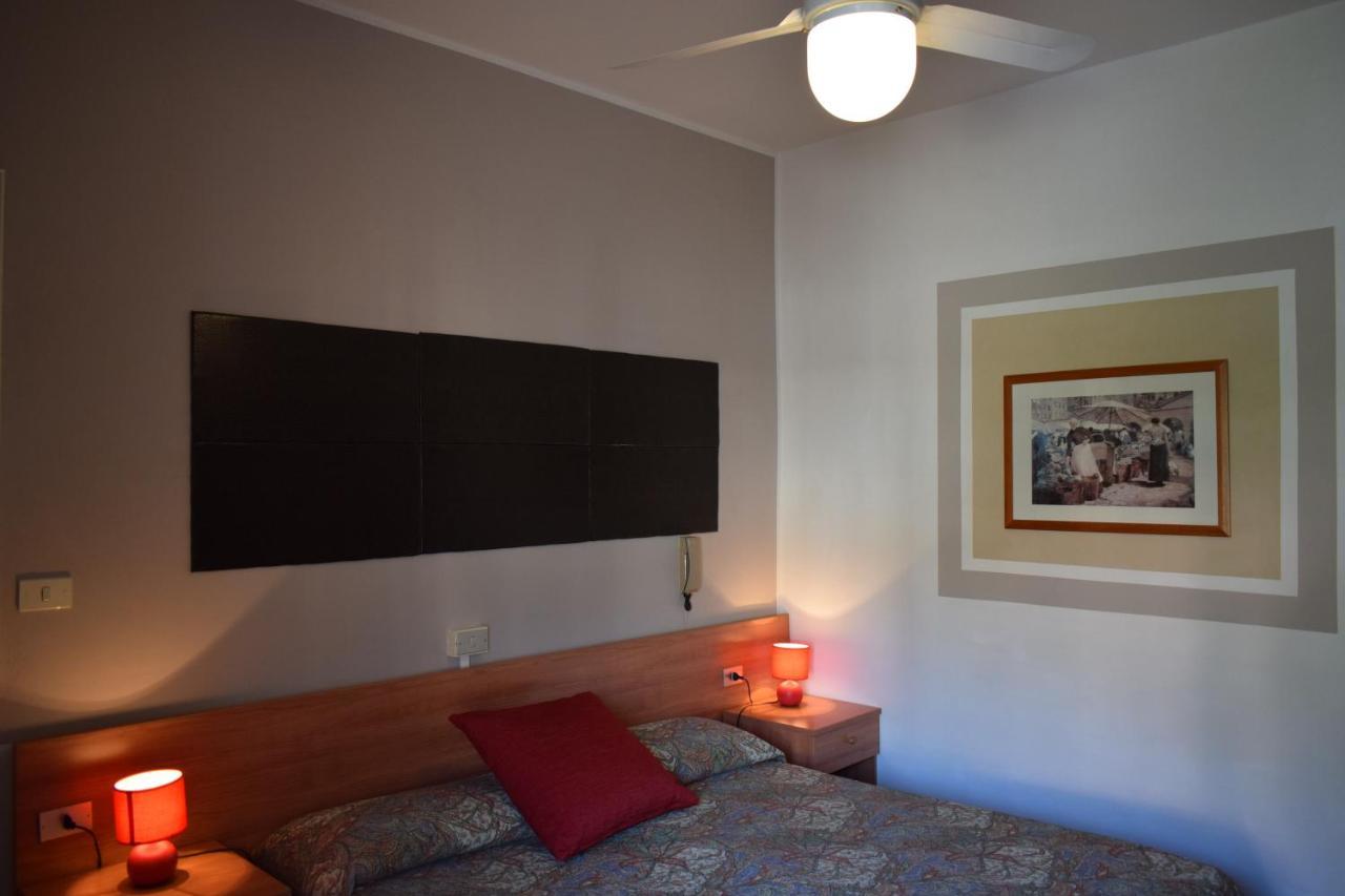 Albergo Al Pescatore Brenzone sul Garda Kültér fotó