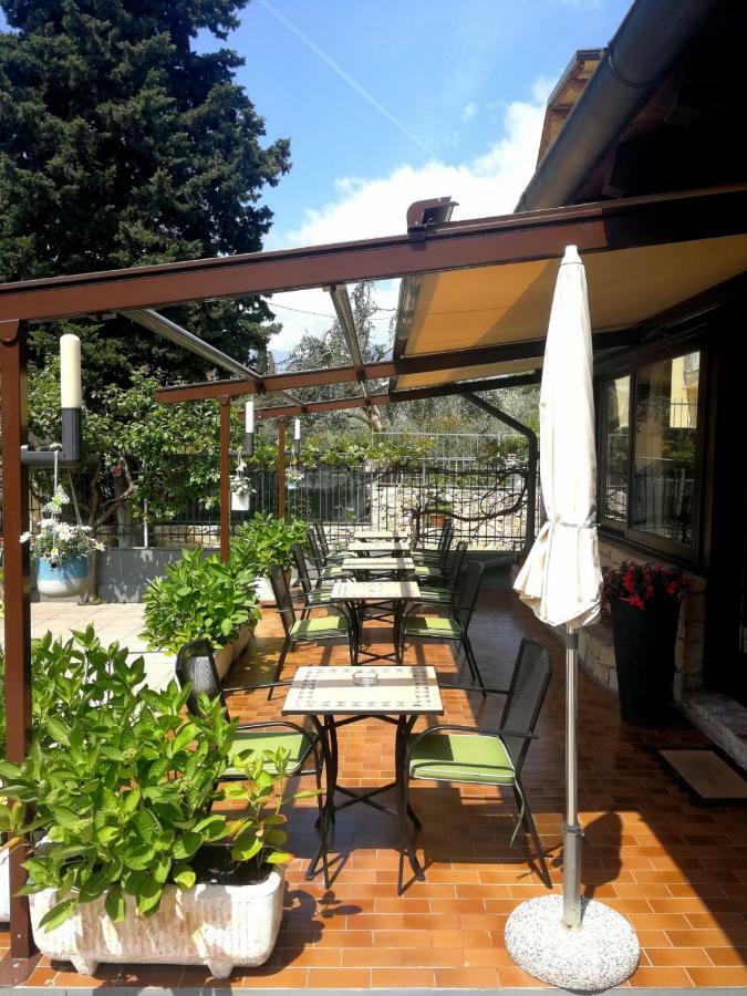 Albergo Al Pescatore Brenzone sul Garda Kültér fotó