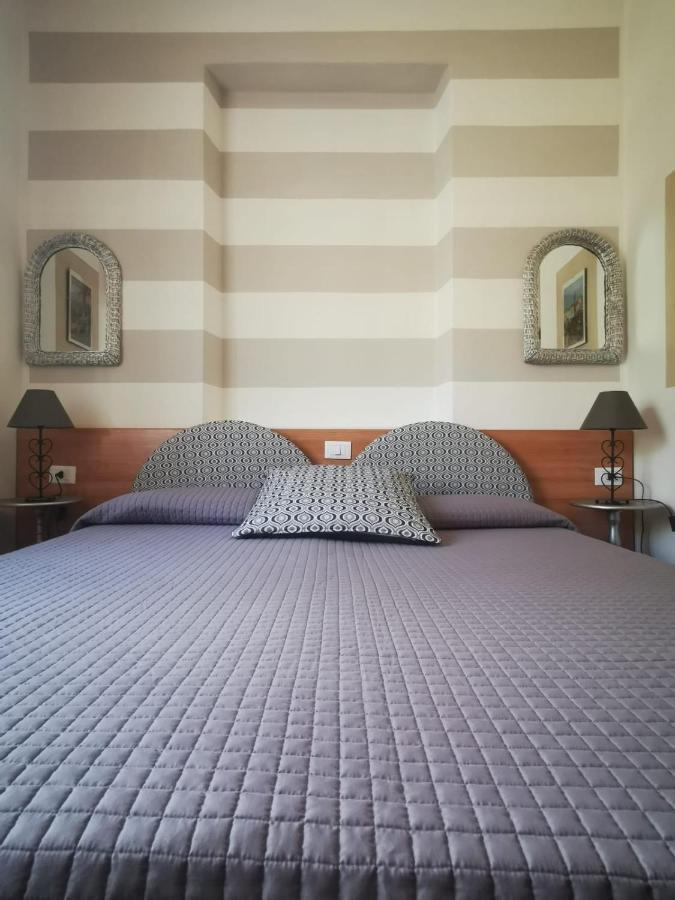 Albergo Al Pescatore Brenzone sul Garda Kültér fotó